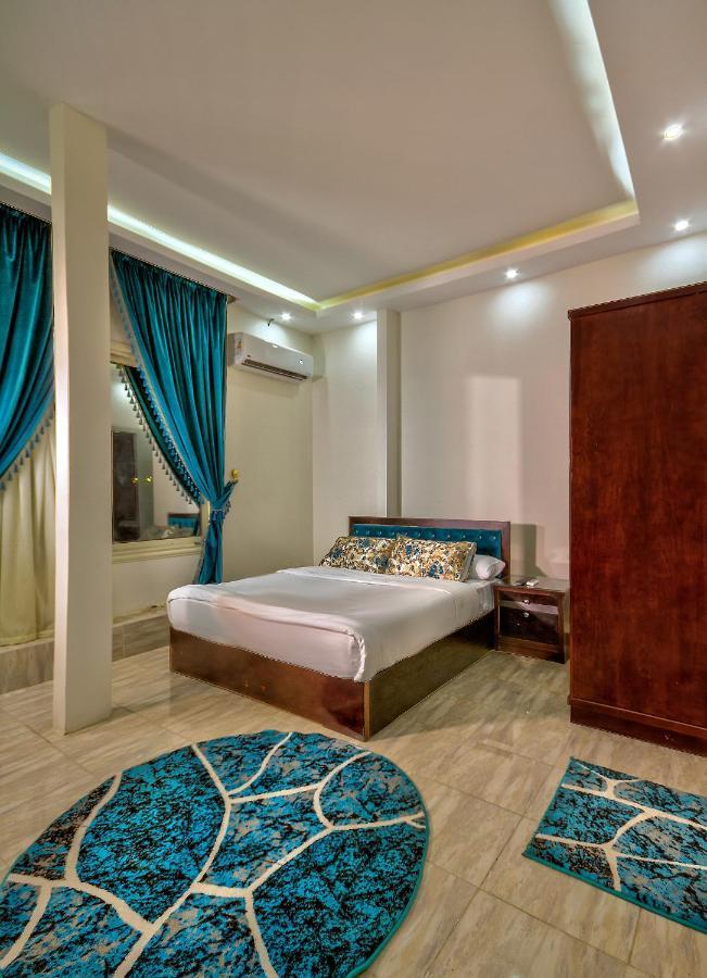 Tut Pyramids View Hotel Kafrat al Jabal ภายนอก รูปภาพ
