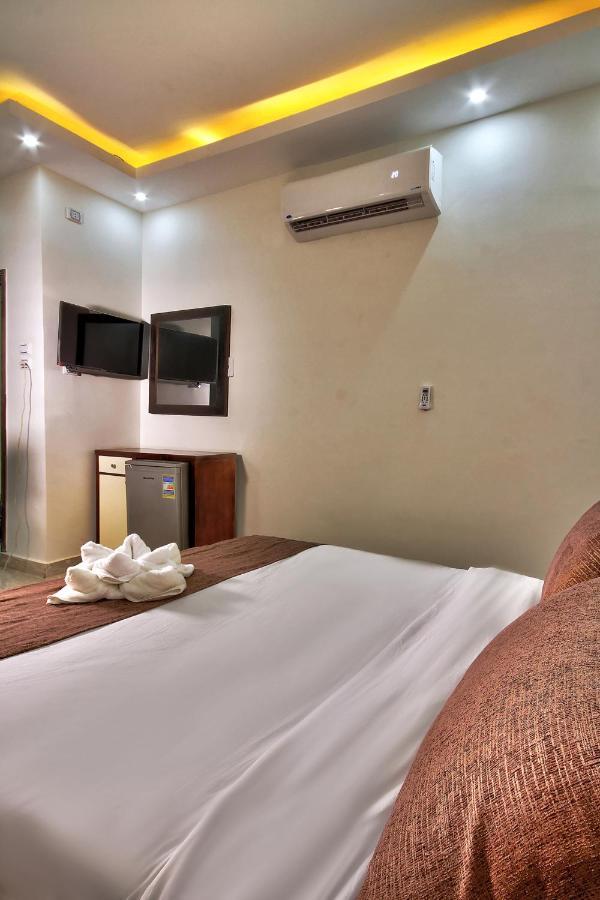 Tut Pyramids View Hotel Kafrat al Jabal ภายนอก รูปภาพ